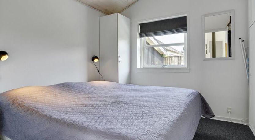 Photo of "Sjarlotte" - 100m from the sea