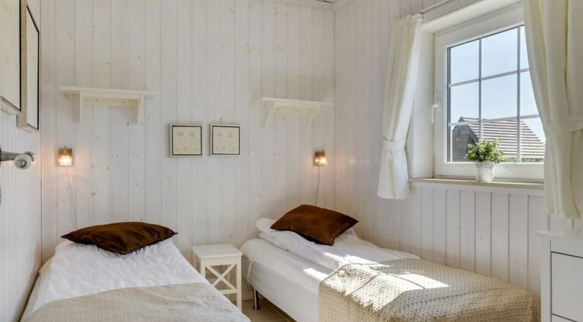 Photo of "Emelita" - 900m from the sea