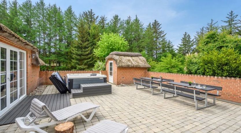 Photo of "Erla" - 2.3km from the sea