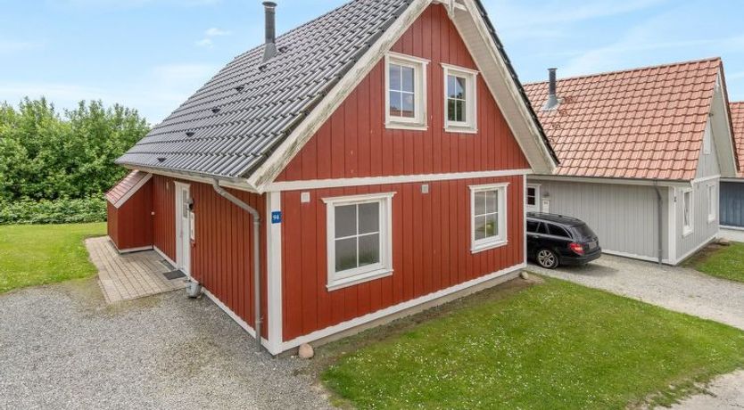 Photo of "Uffe" - 100m to the fjord