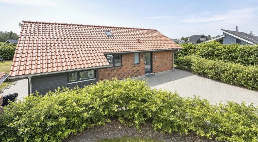 Photo of "Donka" - 300m to the fjord