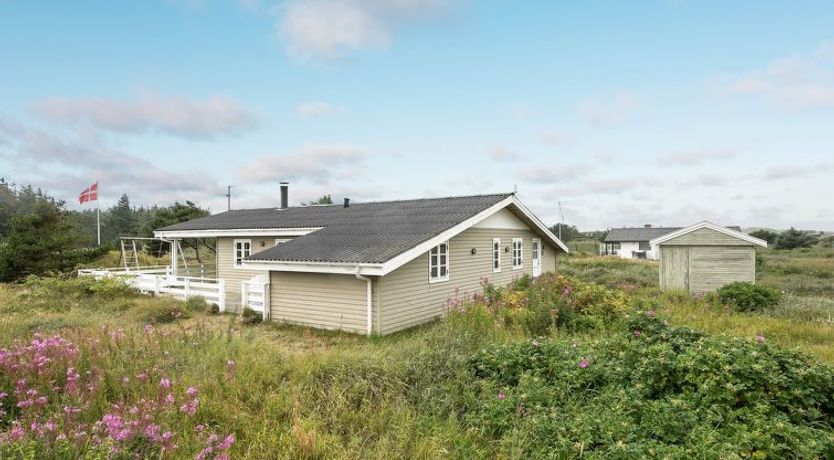 Photo of "Dortea" - 600m from the sea