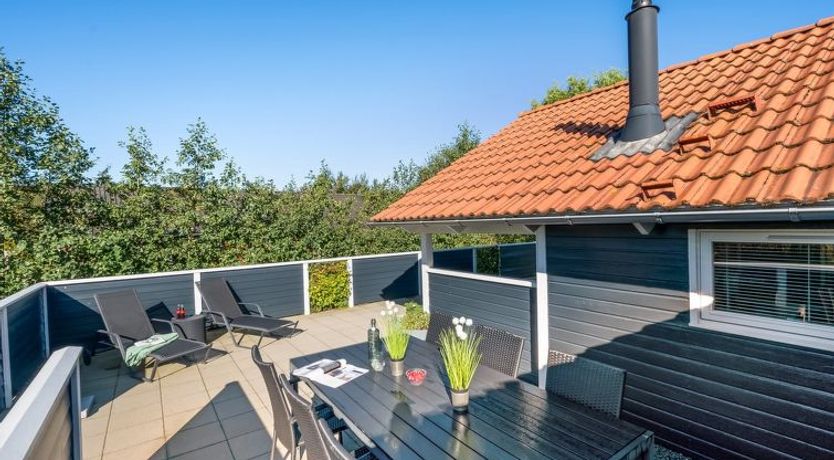 Photo of "Thit" - 1.2km to the fjord