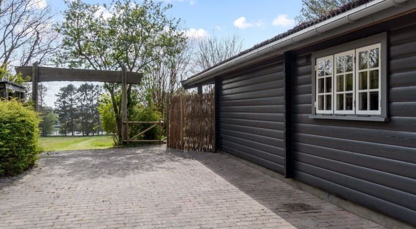 Photo of "Till" - 1.6km from the sea