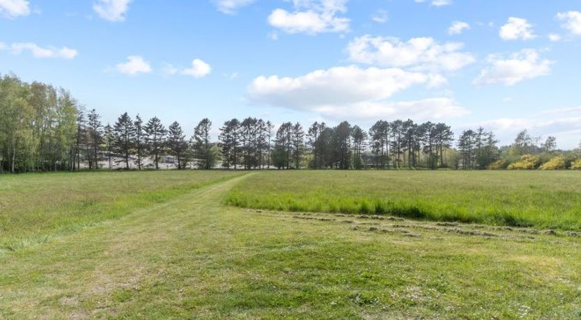 Photo of "Till" - 1.6km from the sea