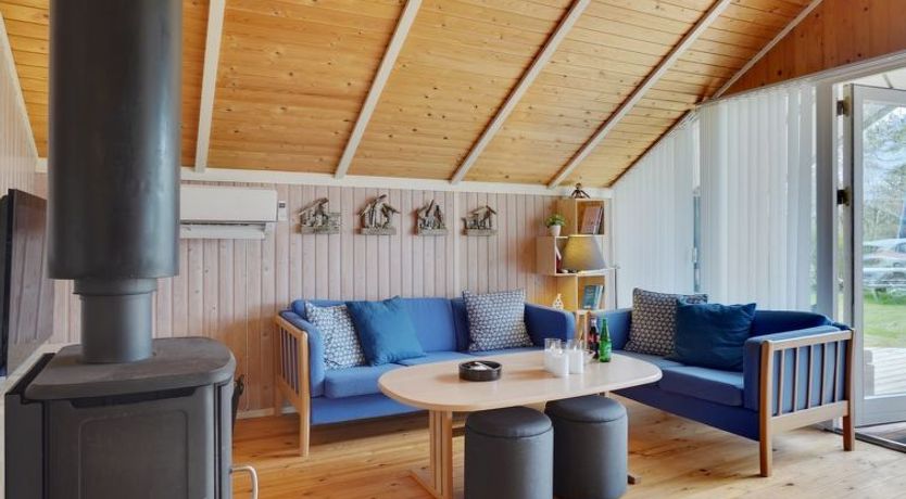 Photo of "Norna" - 300m from the sea