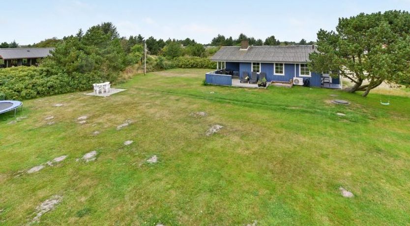 Photo of "Maikel" - 900m from the sea