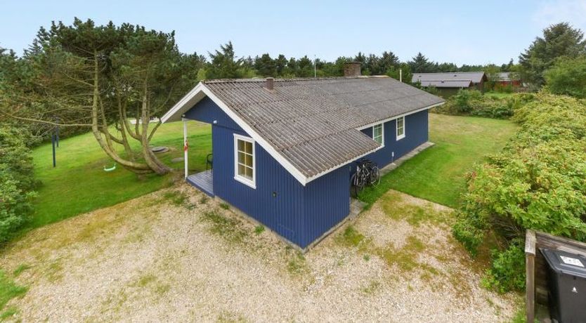 Photo of "Maikel" - 900m from the sea