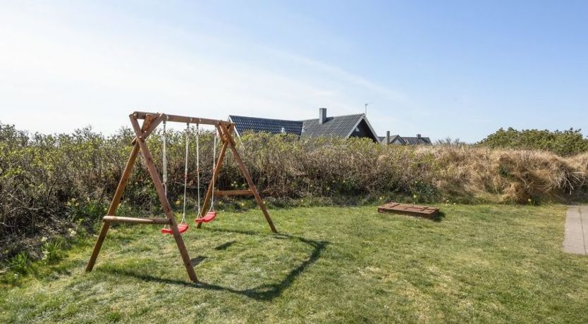 Photo of "Didrika" - 800m from the sea