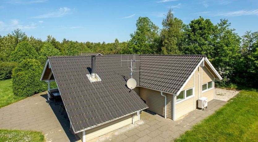 Photo of "Isving" - 1.1km to the fjord