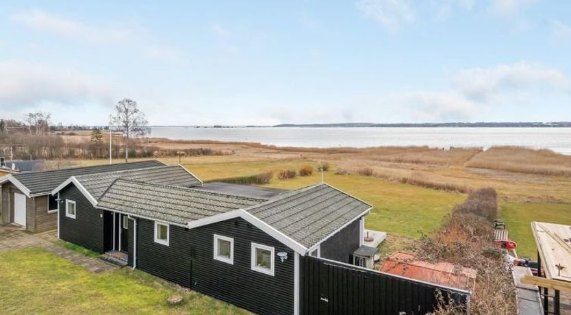 Photo of "Caren" - 125m to the inlet