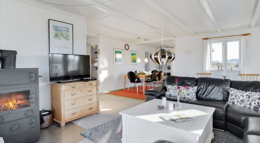 Photo of "Meike" - 300m from the sea