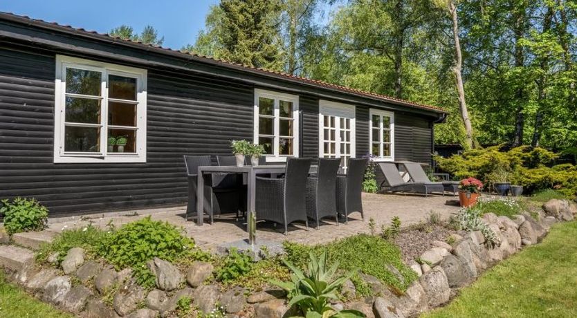 Photo of "Ilena" - 16.3km from the sea