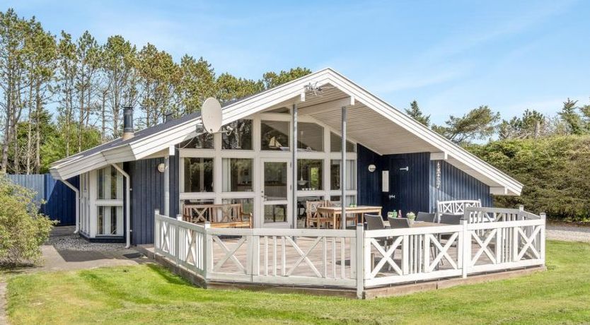 Photo of "Sonke" - 500m from the sea