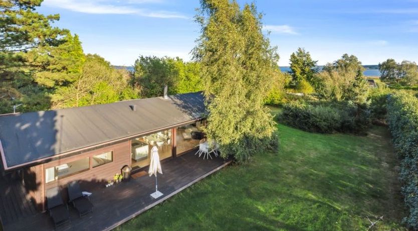 Photo of "Erikka" - 300m to the fjord