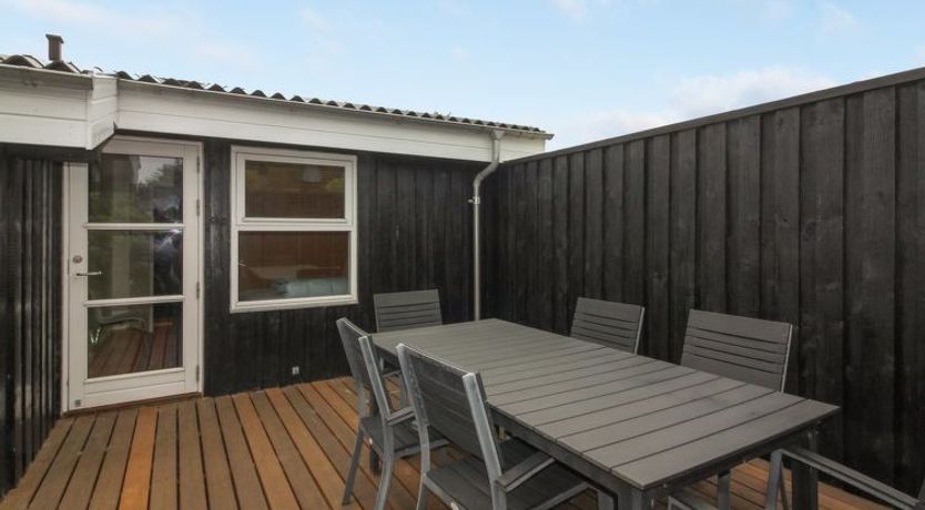 Photo of "Nienke" - 700m from the sea