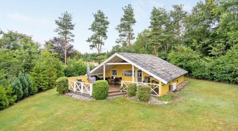 Photo of "Hannelise" - 30km from the sea