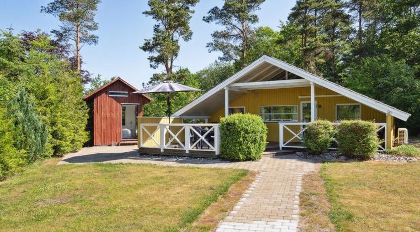 Photo of "Hannelise" - 30km from the sea