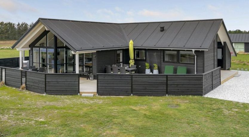 Photo of "Ina" - 1.2km from the sea