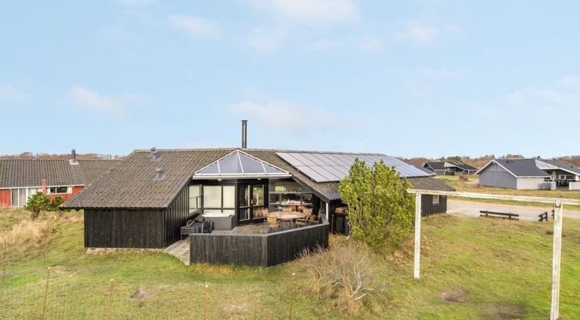Photo of "Emund" - 900m from the sea
