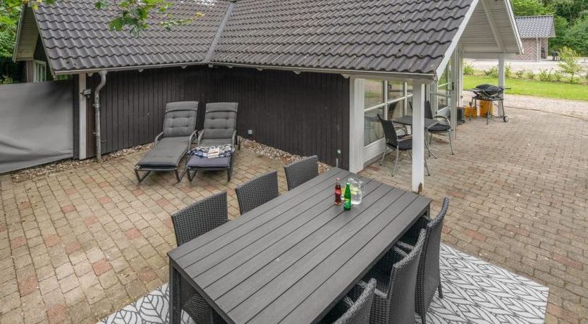 Photo of "Melisa" - 28km from the sea