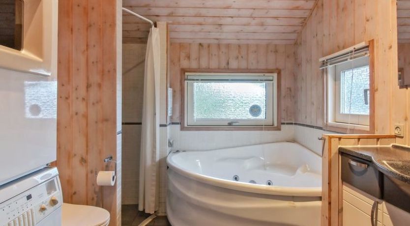 Photo of "Elsemaria" - 1.3km from the sea