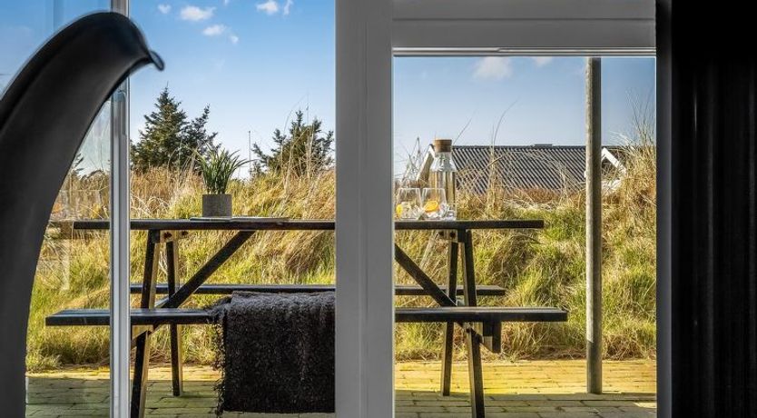 Photo of "Oliver" - 600m from the sea