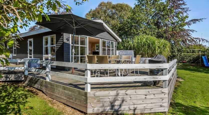 Photo of "Leandra" - 600m from the sea