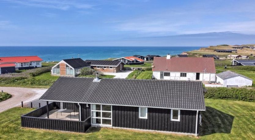 Photo of "Eyvin" - 100m from the sea