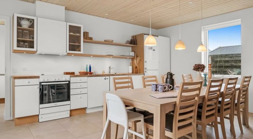 Photo of "Elmo" - 300m from the sea