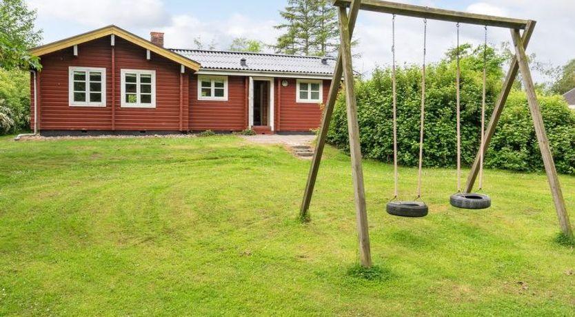 Photo of "Ernestine" - 500m to the fjord