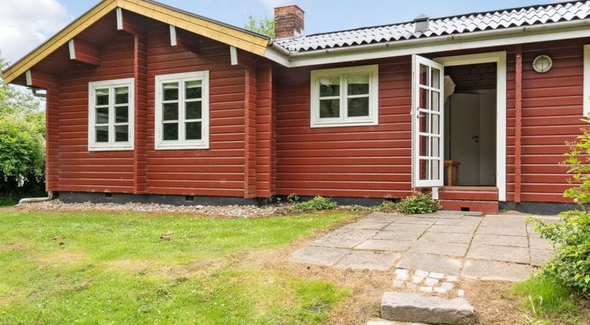 Photo of "Ernestine" - 500m to the fjord