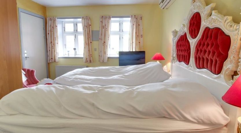 Photo of "Gunhild" - 22km from the sea