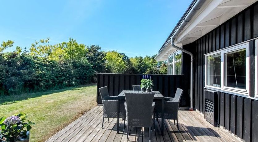 Photo of "Elvan" - 450m from the sea