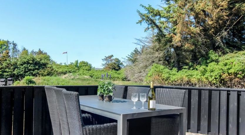 Photo of "Elvan" - 450m from the sea