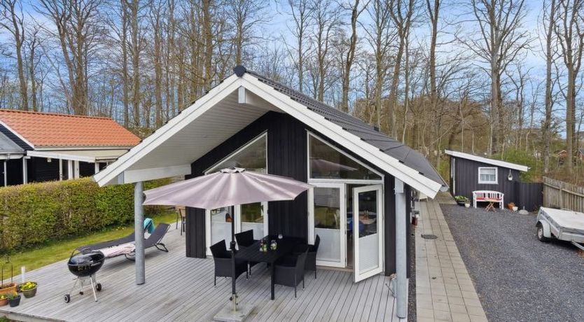 Photo of "Gunholm" - 150m from the sea