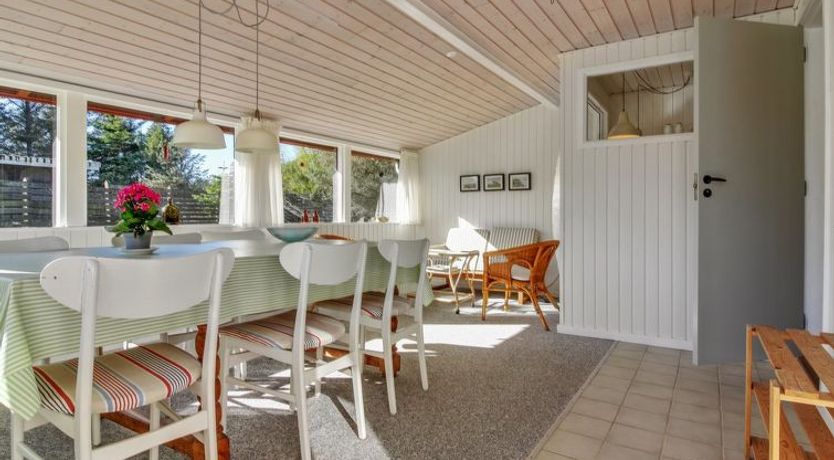 Photo of "Greet" - 700m from the sea