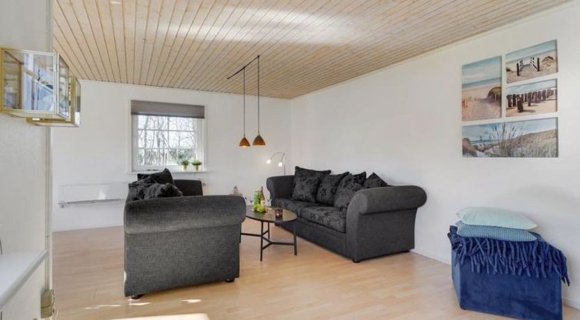 Photo of "Harrieth" - 16km from the sea