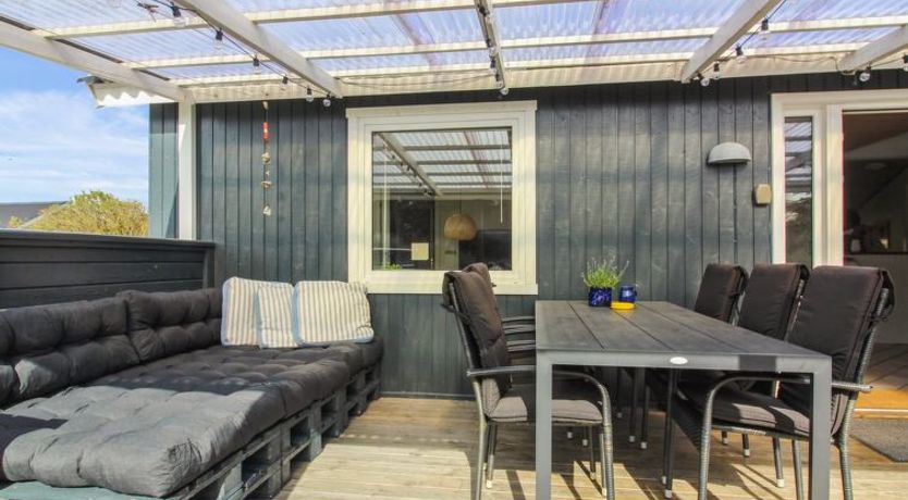 Photo of "Madsen" - 500m from the sea