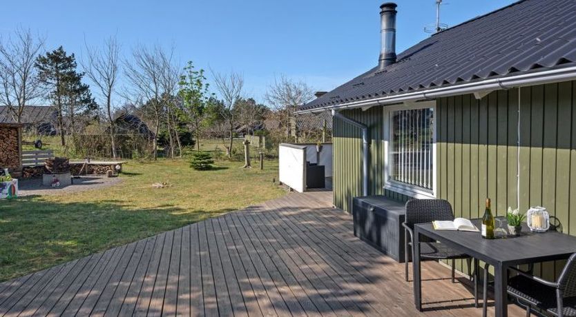 Photo of "Hannah" - 300m to the fjord