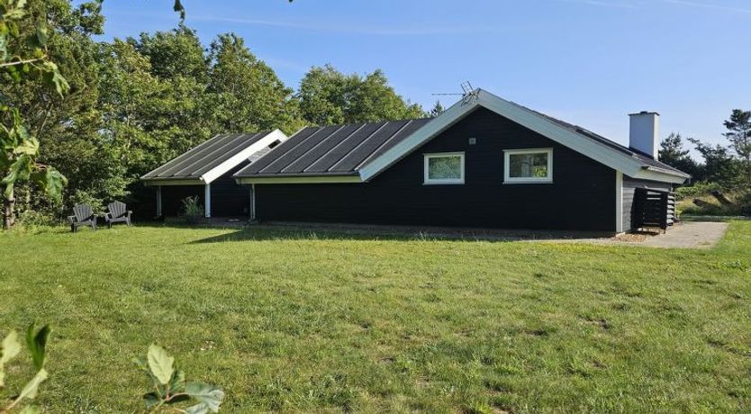 Photo of "Matthis" - 500m to the fjord