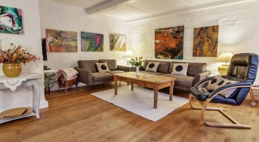 Photo of "Ajna" - 9.8km from the sea