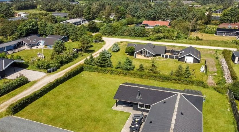 Photo of "Susan" - 600m from the sea