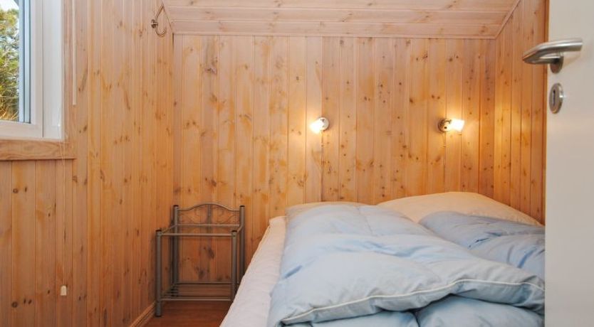 Photo of "Laurentia" - 800m from the sea