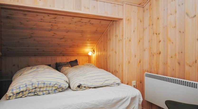 Photo of "Laurentia" - 800m from the sea