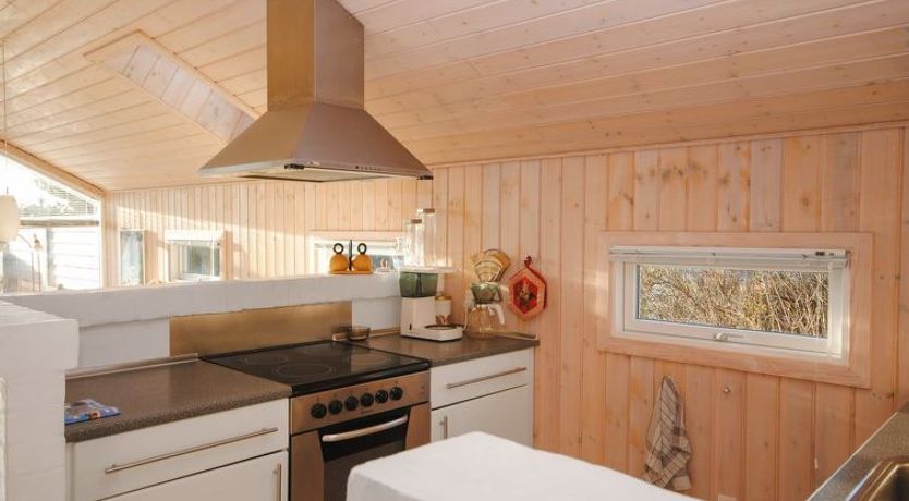 Photo of "Laurentia" - 800m from the sea