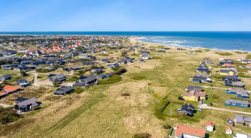 Photo of "Hornbogi" - 300m from the sea