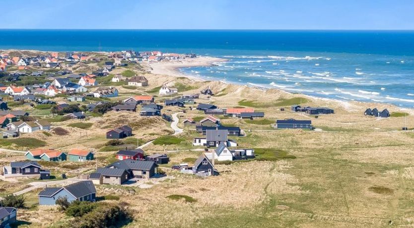 Photo of "Hornbogi" - 300m from the sea