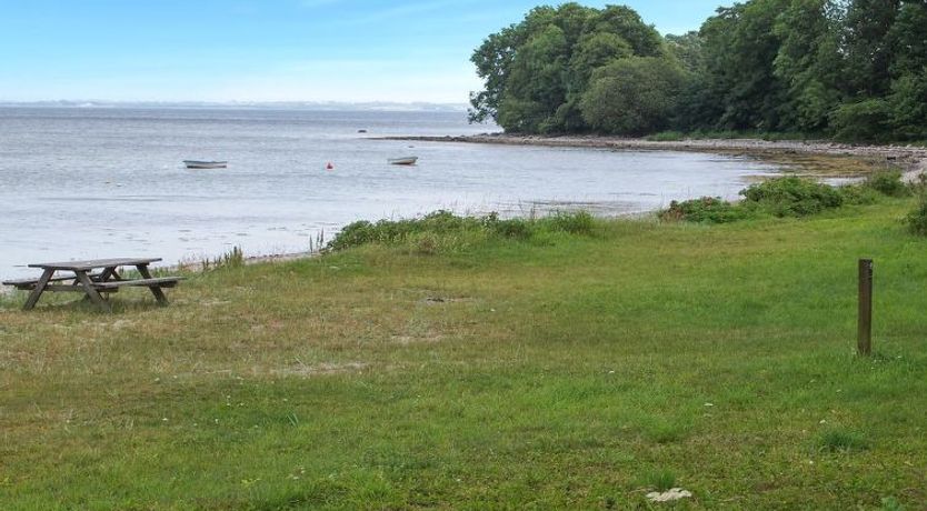 Photo of "Enja" - 150m from the sea