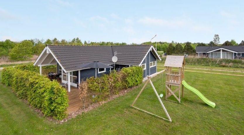 Photo of "Binna" - 1.2km to the fjord